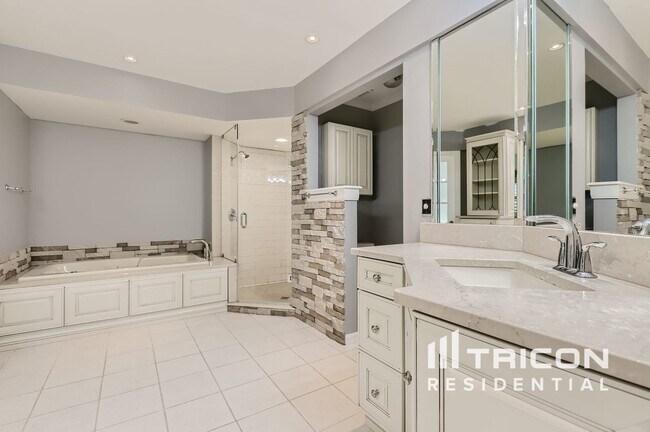 Photo - 3906 Broomsedge Ln