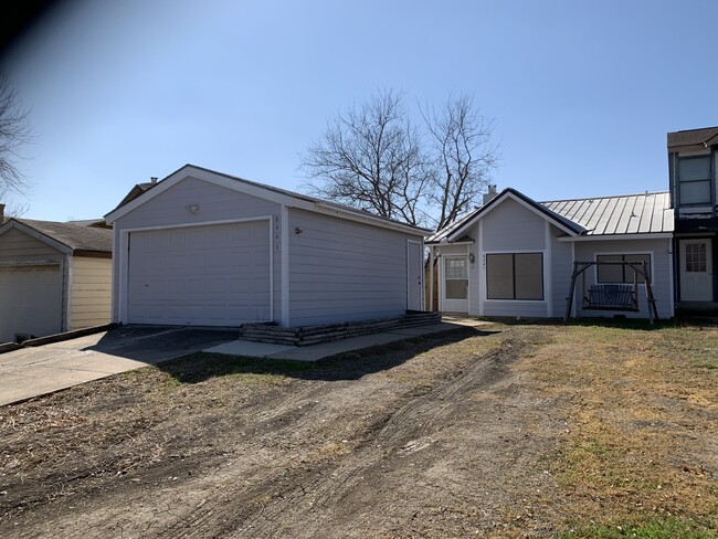 Photo - 8441 Forest Ridge Dr Townhome