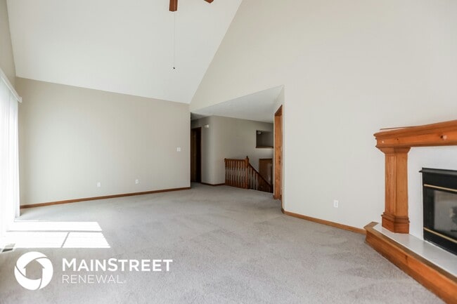 Photo - 205 N Walker Dr