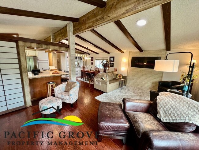 Building Photo - Lovely 2 bed 2 bath for Pro Am Available February 01, 2026!!