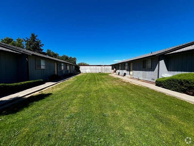 Building Photo - Non-Refundable & Security Deposit Total: $... Rental