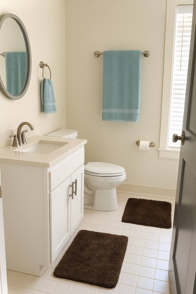 Full Bath inside Bedroom - 816 W Lombard St