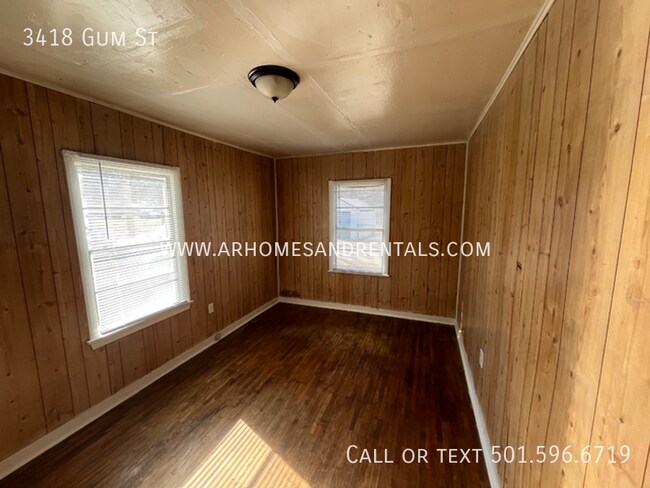 Photo - 3418 Gum St