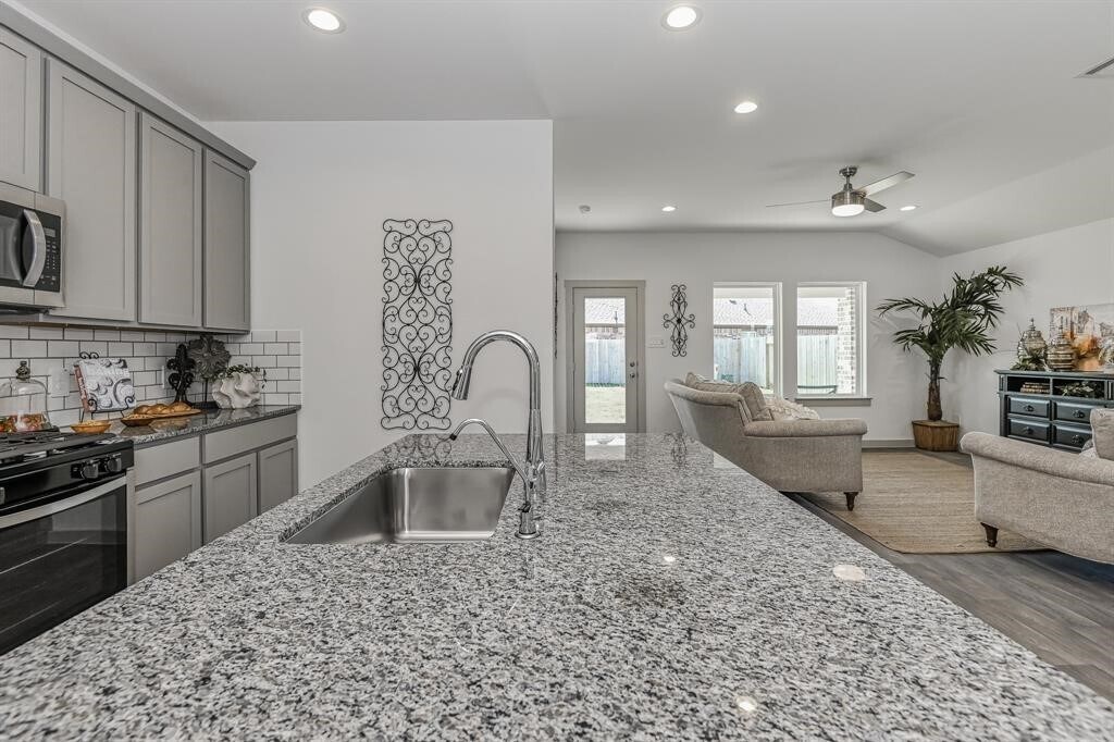 Photo - 1522 Truckee River Dr