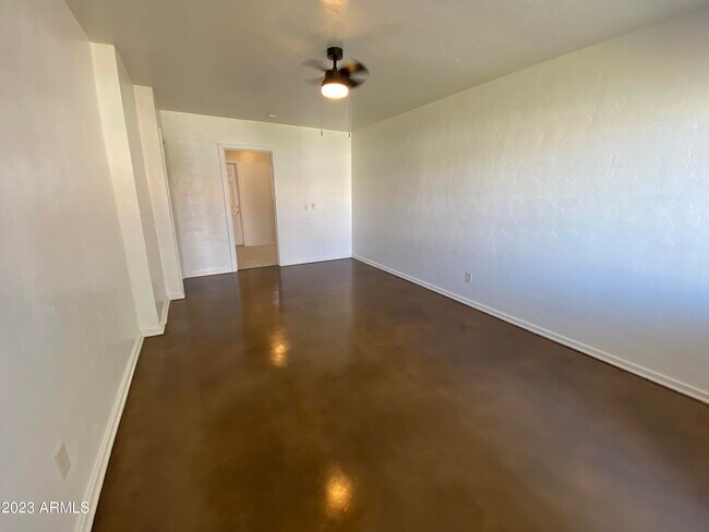 Photo - 1530 W Mulberry Dr