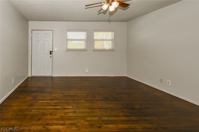 Photo - 5119 5th St W