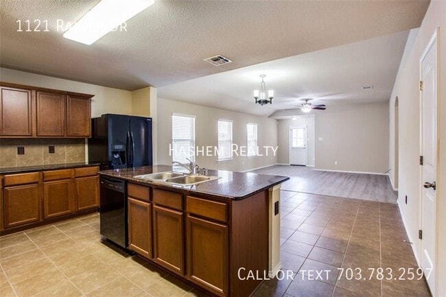 Photo - 1121 Rainer Dr