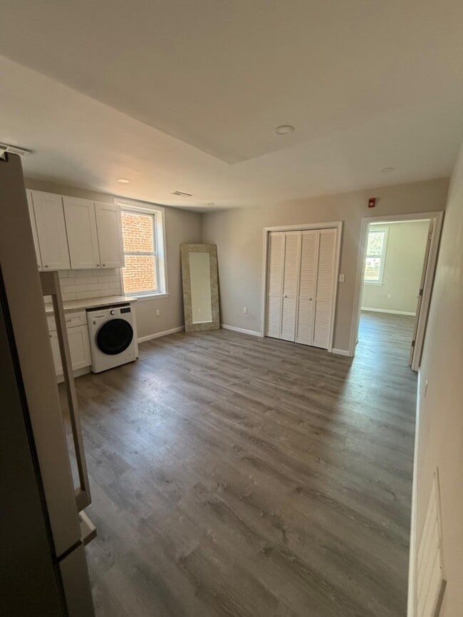 Photo - 2013 N 63rd St