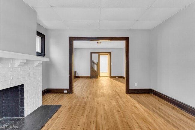 Photo - 4102 Brooklyn Ave Unidad 4102/Right