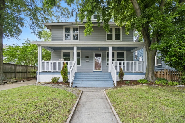 5611 Hampton Blvd