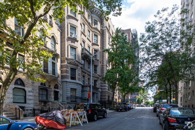 Photo - 303 W 80th St