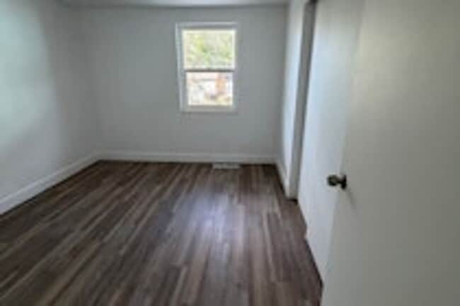 224-230 South 900 East - 224-230 South 900 East Unit 8