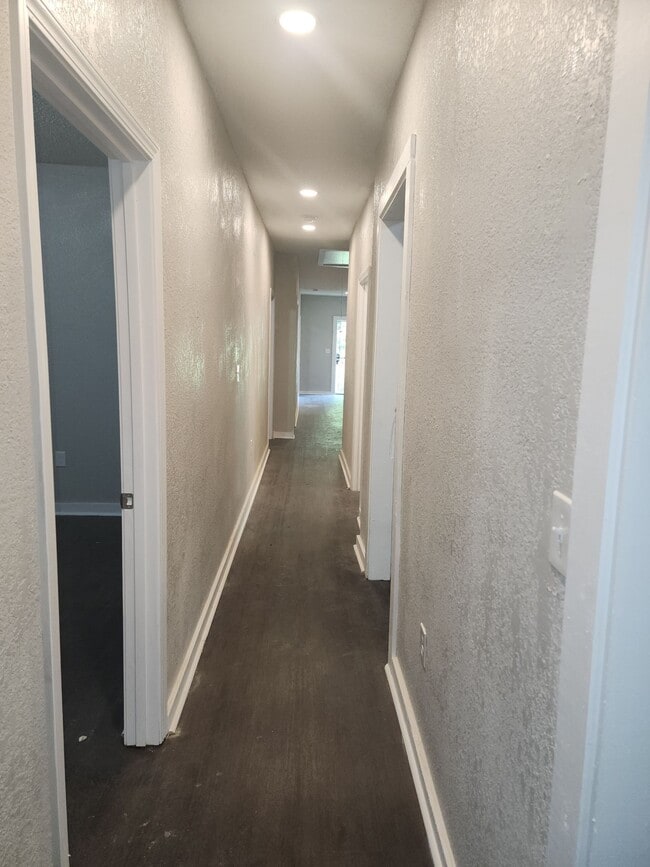 Photo - 599 Huron Ave