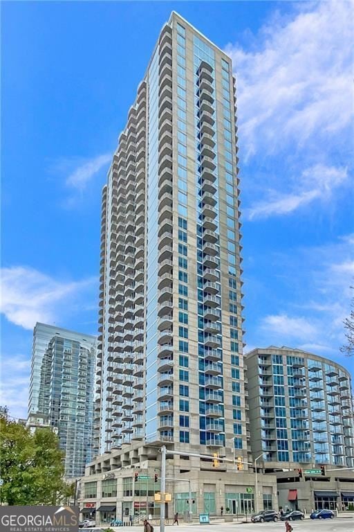 Building Photo - 400 W Peachtree St NW Unit 3707