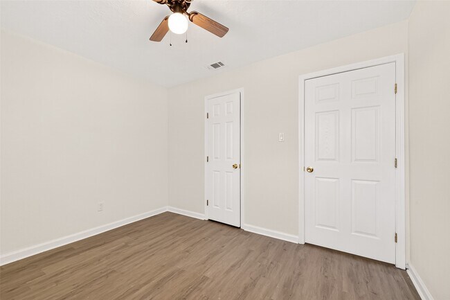 Photo - 8306 Wayward Rd