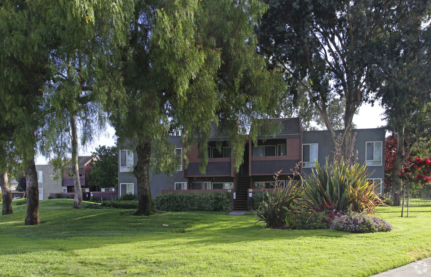 Photo - Crossroads Condominiums