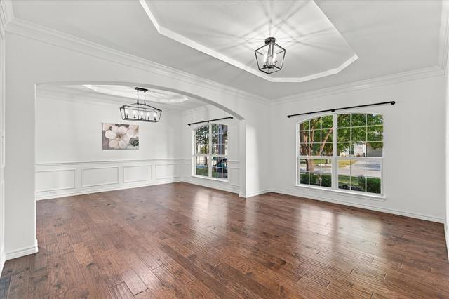 1329 Bateman Ln