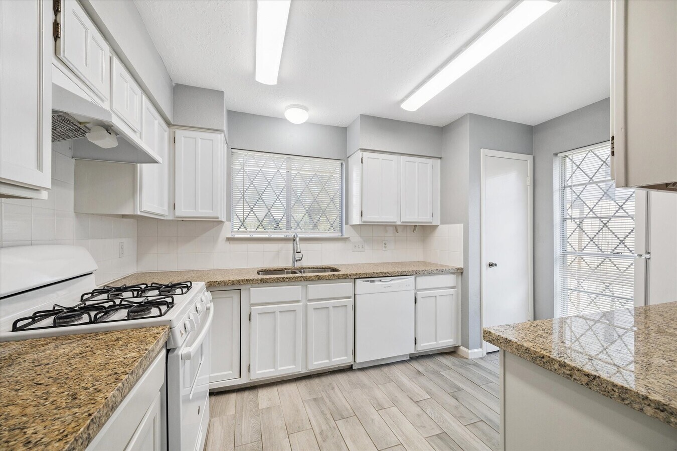 Photo - 7235 Gallant Glen Ln