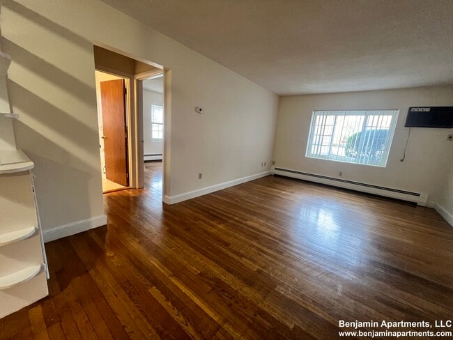 Photo - 15 Allen St Unit 4