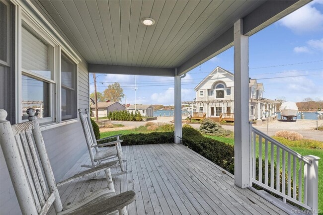 Photo - 145 Sterling St