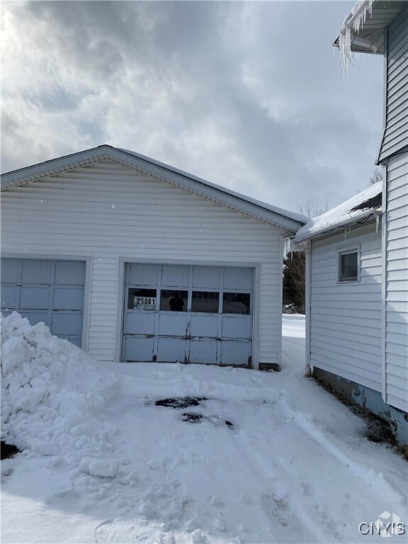 Building Photo - 25083 Woolworth St Rental