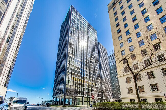 Photo - 910 N Lake Shore Dr Unit 1618
