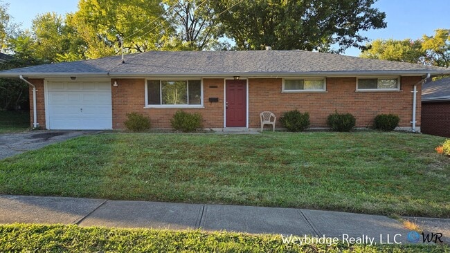 Building Photo - Beautiful 3 Bedroom 2 Full Bath Home Locat...