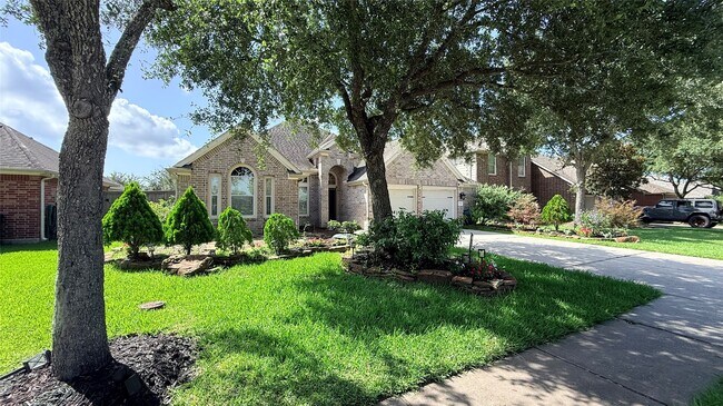 Photo - 842 Crystal Bay Ln