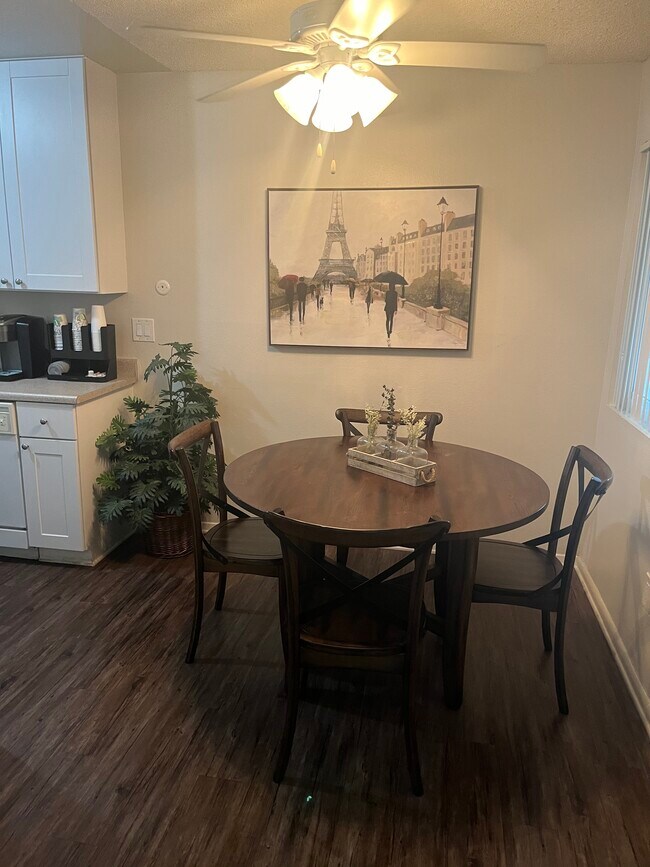 Dining room - Palm Central South