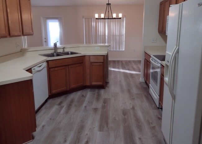 Photo - 1223 Persian Ave