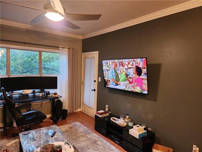 Photo - 1105 River Green Dr NW