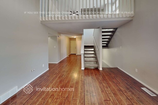 Photo - 931 Bayfield Way