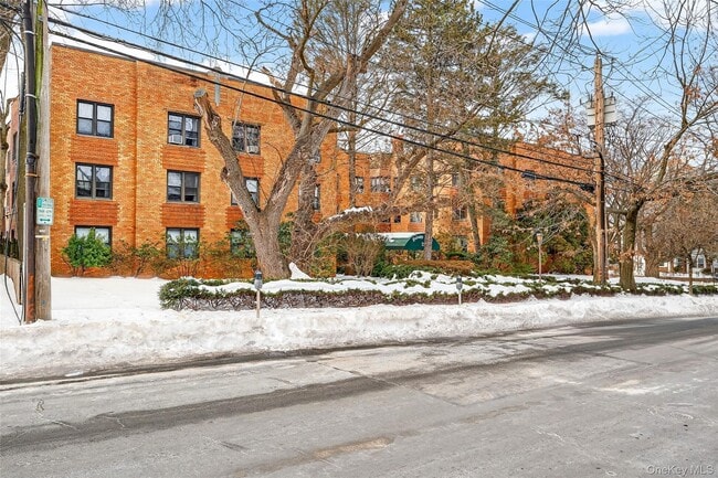 Photo - 2 Greenridge Ave Unidad 2P