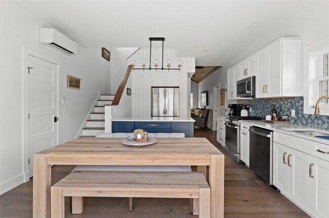 274 Cottage Walk
