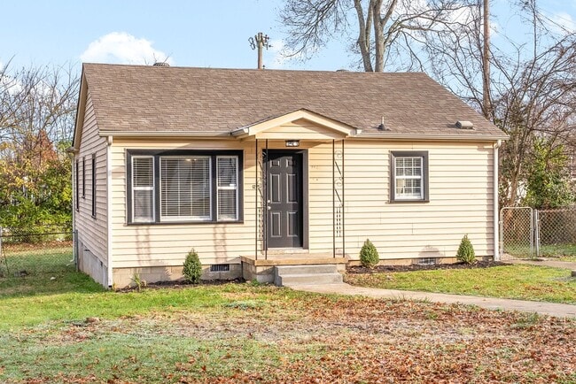 Photo - Renovated 3 Bedroom Home For Rent Near Downtown Clarksville
