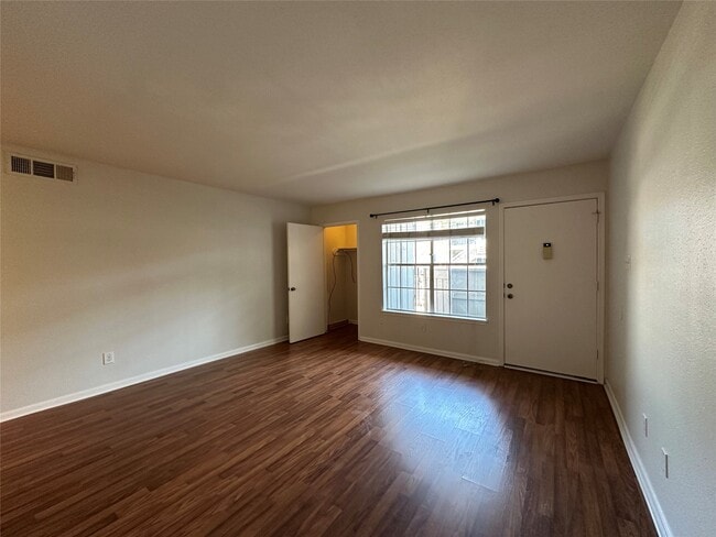 Photo - 2350 Bering Dr Unit 131