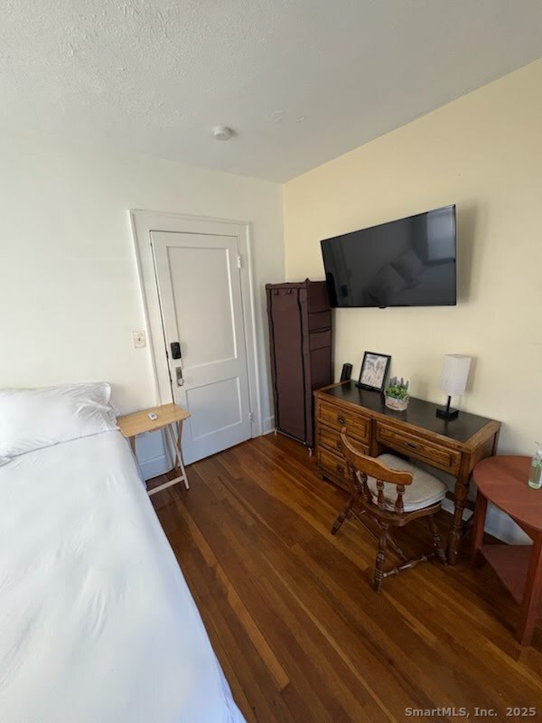 Photo - 68 Adelaide Ave