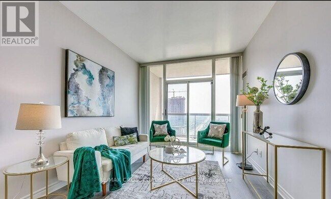 Photo - 3504 Hurontario St Unit 2303