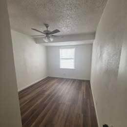 Photo - 3612 S Hughes Ave
