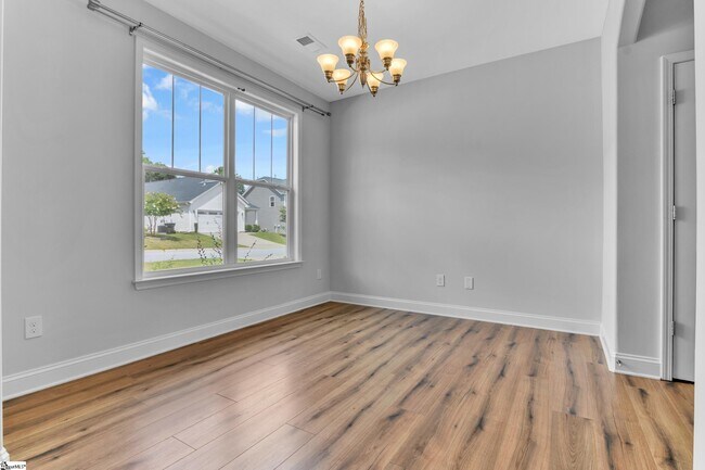 Photo - 111 Royal Pine Wy. House