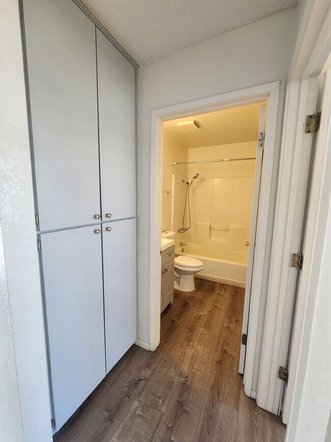 Photo - Alamo Apartments Unidad B