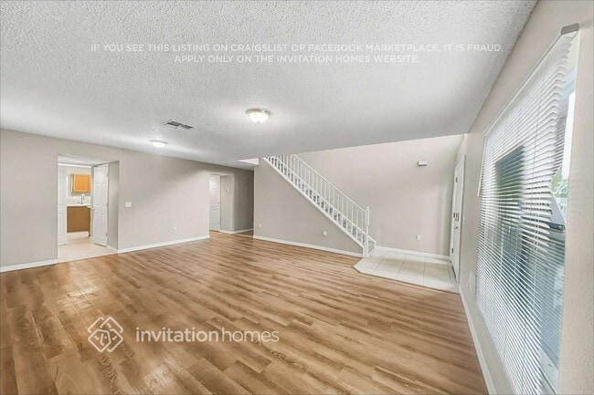Photo - 1225 Howland Blvd