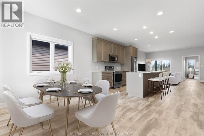 Photo - 131 Grassland Grv