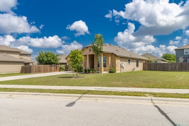 Photo - 1411 Elbe St