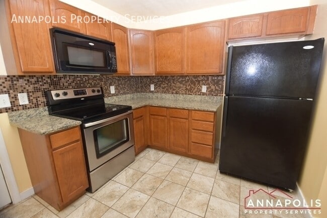 Photo - 110A Sabrina Ln