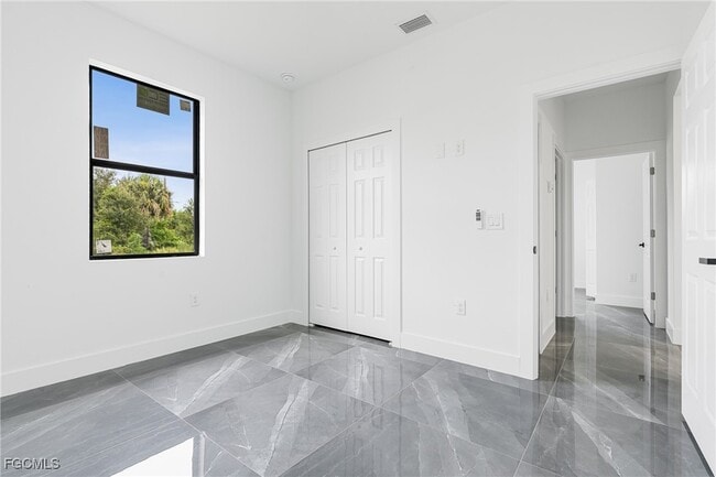 Photo - 1107 W 18th St