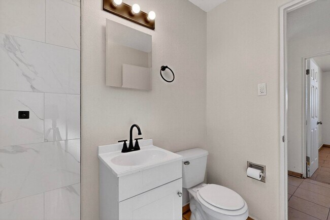 Photo - 540 Cardenas Dr SE Unit C