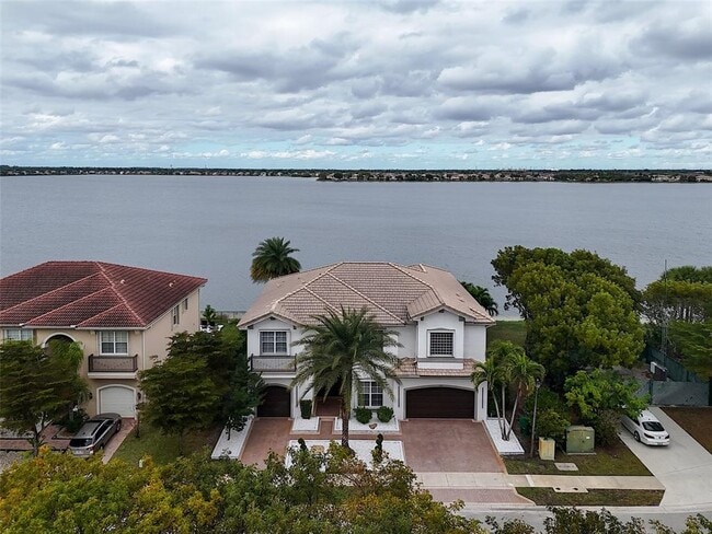 Building Photo - 17809 SW 54th St