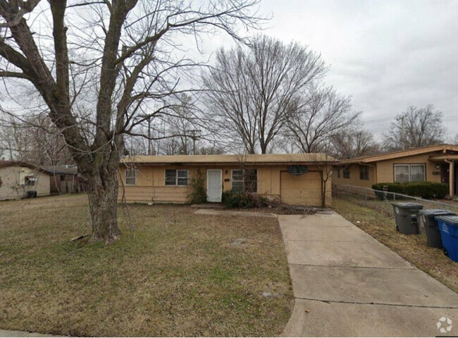 Building Photo - 644 E 56th St N Rental