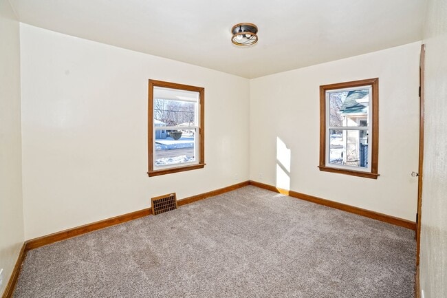 Photo - 4 Bedroom House in Neenah